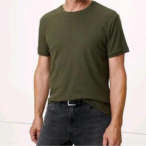 $80 Banana Republic Luxe Touch Performance Tee 2-Pack Navy/Olive Men’s L NWOT - Picture 2 of 9